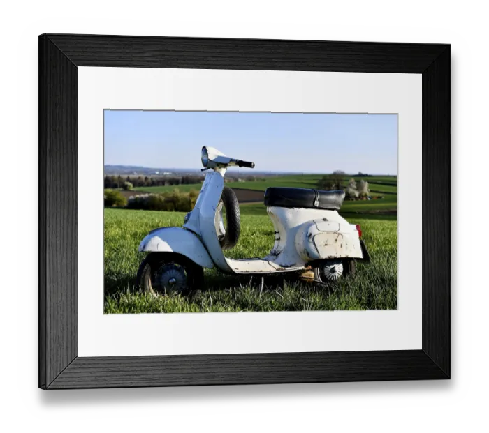 Framed Print : Vespa Primavera 125, 125 ccm, VMA 2T