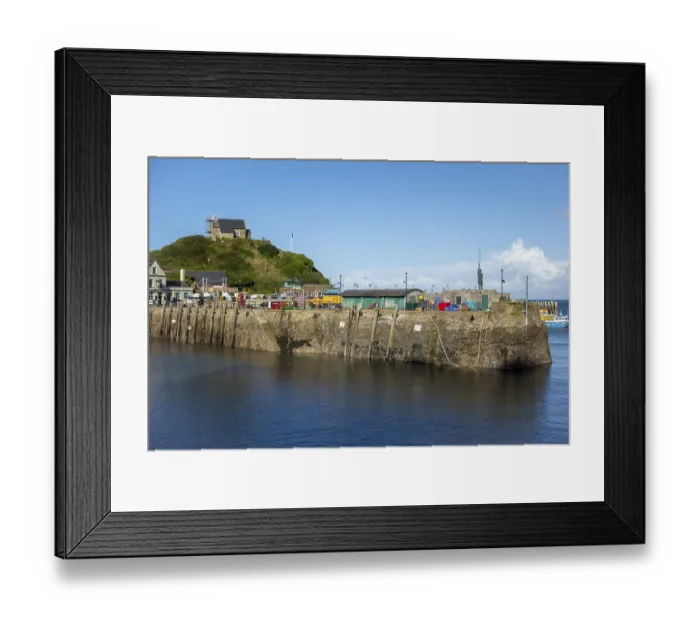 Framed Print : ILFRACOMBE, DEVON / UK - OCTOBER 19 : View of the harbour at Ilfracombe in Devon on October 19