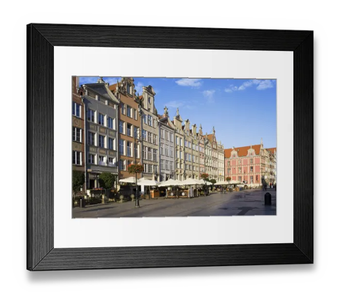 Framed Print : Long Market (Polish) Framed Print : Long Market (Polish)