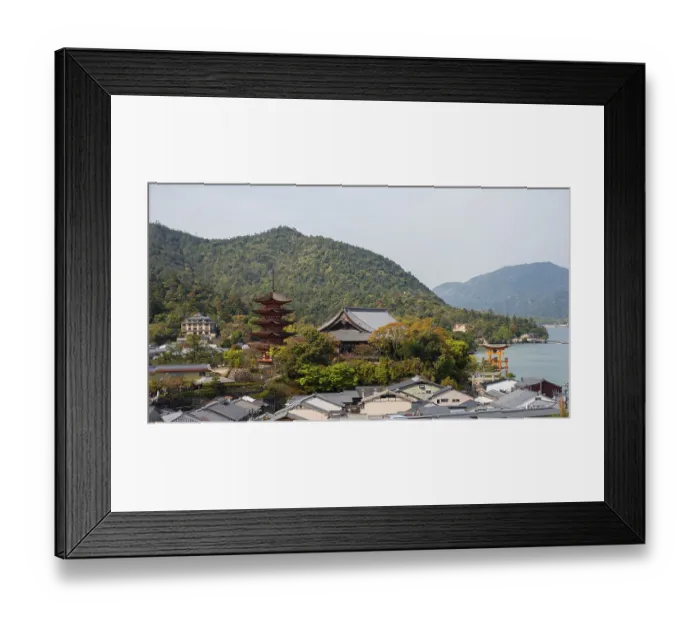Framed Print : Toyokuni Shrine and Senjokaku Pavilion Framed Print : Toyokuni Shrine and Senjokaku Pavilion