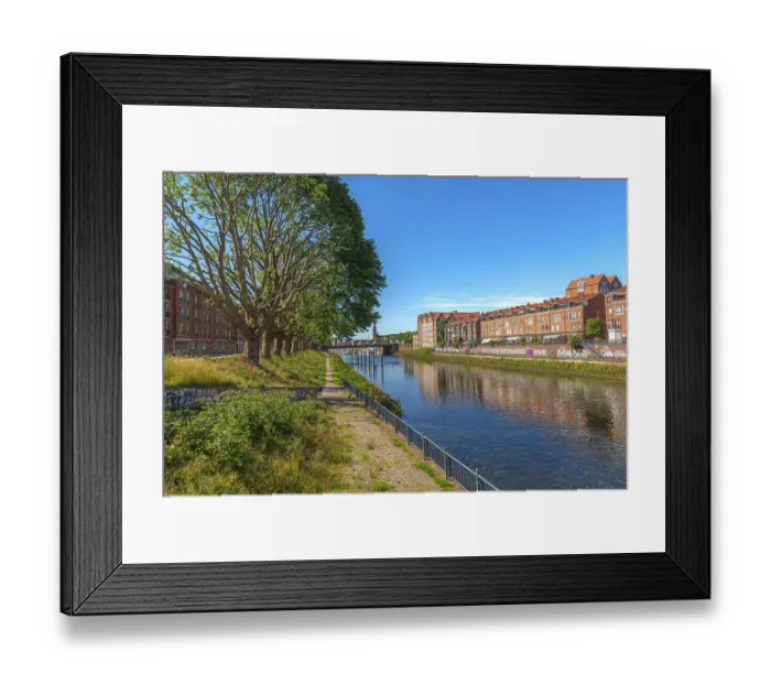 Framed Print : View from Alte Neustadt across the Weser to the Teerhof peninsula Framed Print : View from Alte Neustadt across the Weser to the Teerhof peninsula