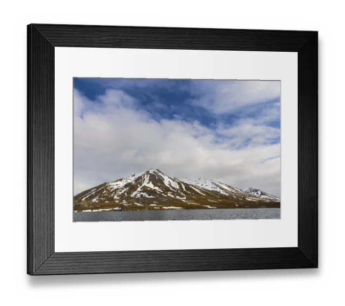 Framed Print : Mountain range, current spring Framed Print : Mountain range, current spring
