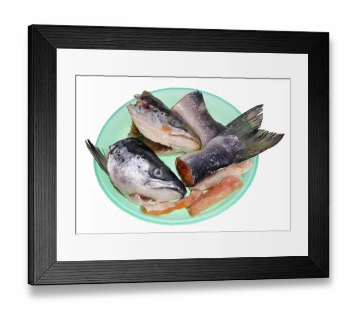 Framed Print : The heads and tails of a fresh salmon fish for food of a favourite cat