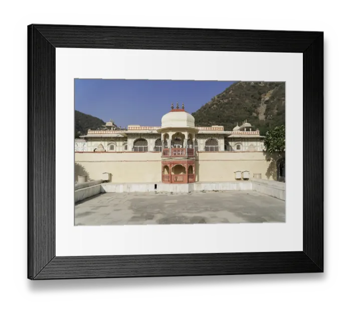 Framed Print : Sisodia Rani Ka Bagh Palace, Jaipur