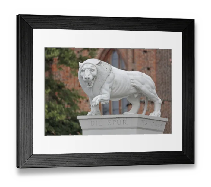 Framed Print : White Lion Monument by Peter Lenk 1996 with inscription The Trace of the Lion