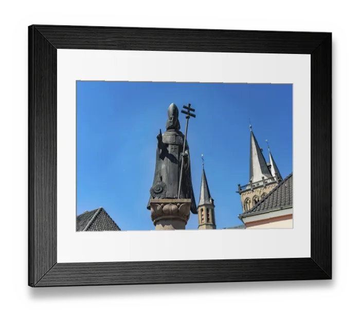 Framed Print : St Norbert in front of St Victor's Church on the market square in Xanten