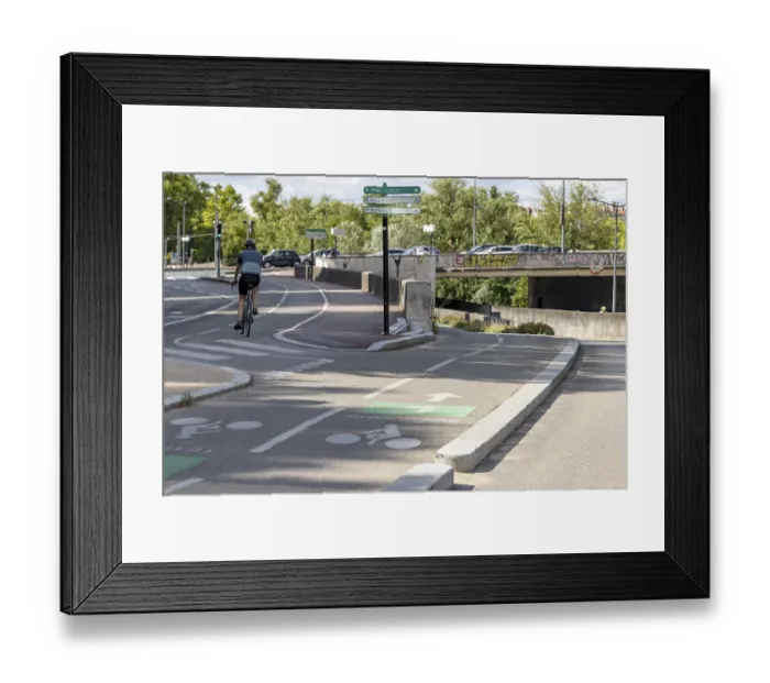 Framed Print : Cycle track no. 1 in the direction of Guillotiere