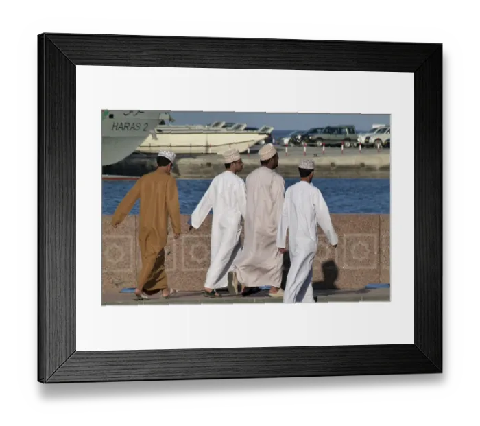 Framed Print : Muslim men at the harbour of Muscat