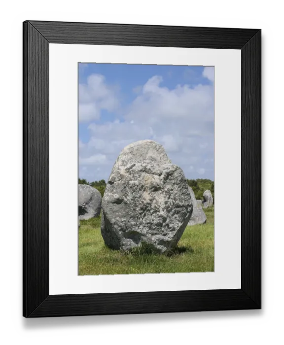 Framed Print : Megalithe, Alignements de Kermario Framed Print : Megalithe, Alignements de Kermario