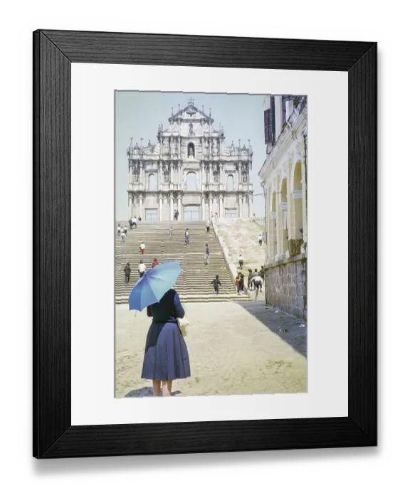 Framed Print : Steps leading up to facade of Saint Paul's cathedral church