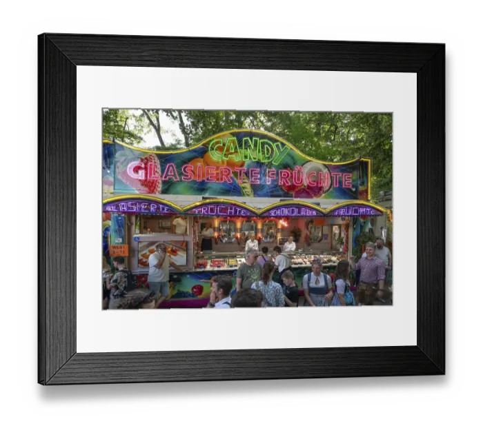 Framed Print : Showmen at the Erlangen Bergkirchweih