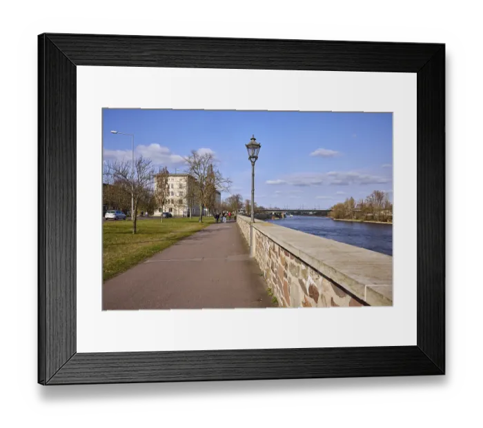 Framed Print : River Elbe, riverside promenade