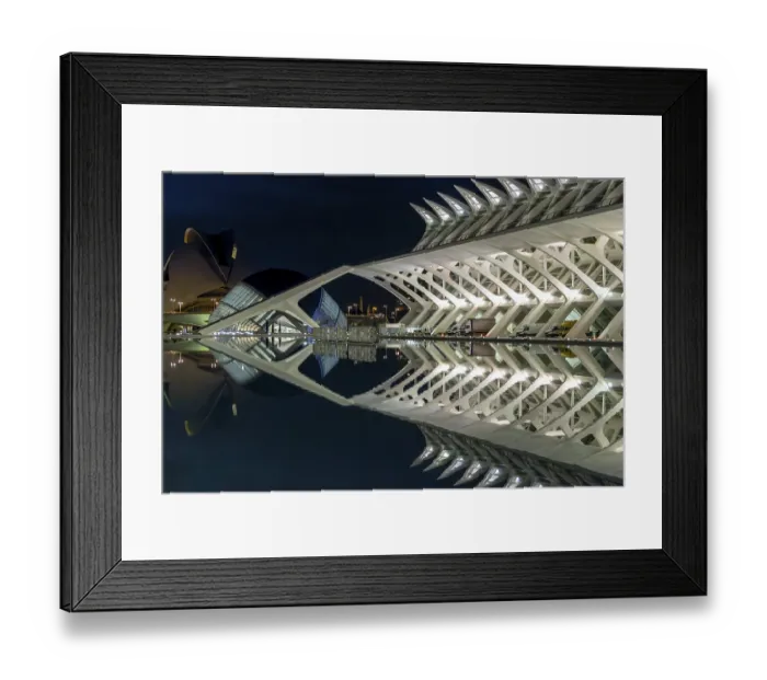 Framed Print : Night-time photo with lighting and spire on the water of the science museum Prinz Philip (Museu de les Ciencies)