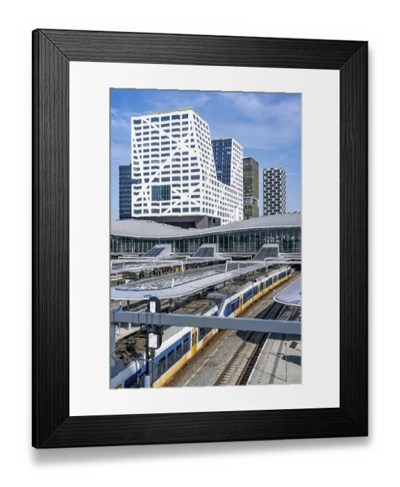 Framed Print : Utrecht Centraal railway station