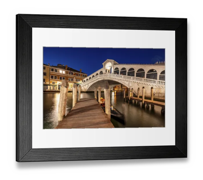 Framed Print : Rialto Bridge and gondolas on the Grand Canal