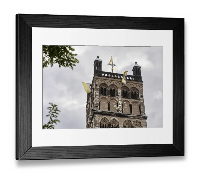 Framed Print : St Quirinus Minster on Munterplatz - Neuss