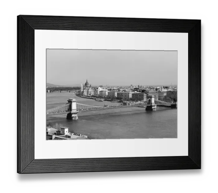 Framed Print : View from above of Chain Bridge Framed Print : View from above of Chain Bridge
