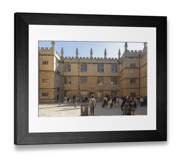 Framed Print : Bodleian Library, Inner Courtyard Framed Print : Bodleian Library, Inner Courtyard
