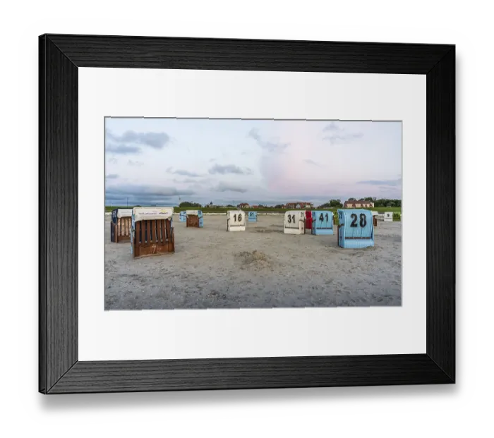 Framed Print : Sandy beach beach with beach chairs in Neuharlingersiel Framed Print : Sandy beach beach with beach chairs in Neuharlingersiel
