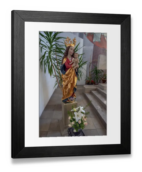 Framed Print : Statue of the Virgin Mary with crown and baby Jesus Framed Print : Statue of the Virgin Mary with crown and baby Jesus