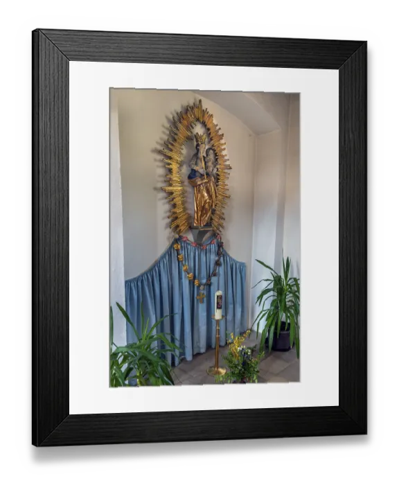 Framed Print : Figure of the Virgin Mary with a halo