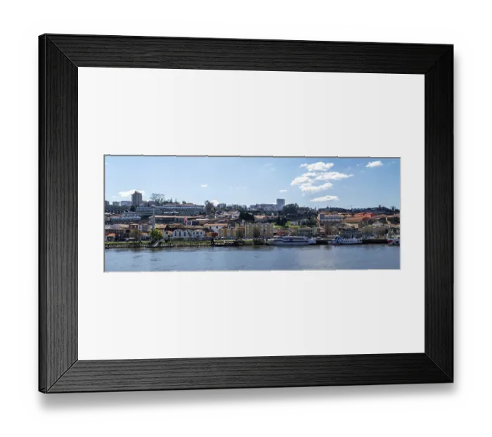 Framed Print : View of the left bank of the Douro River Framed Print : View of the left bank of the Douro River