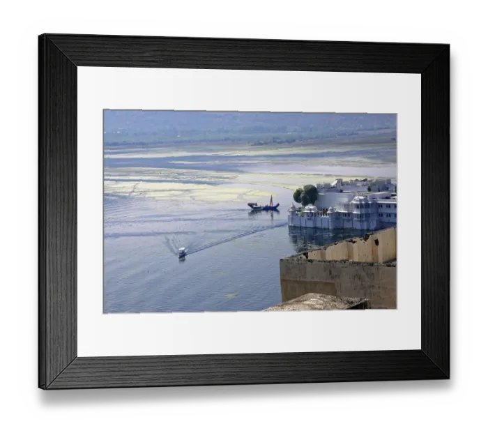 Framed Print : Lake Pichola with Lake Palace (Jag Niwas)
