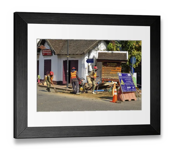 Framed Print : Construction work on the water supply in Sisavangvong Road Framed Print : Construction work on the water supply in Sisavangvong Road