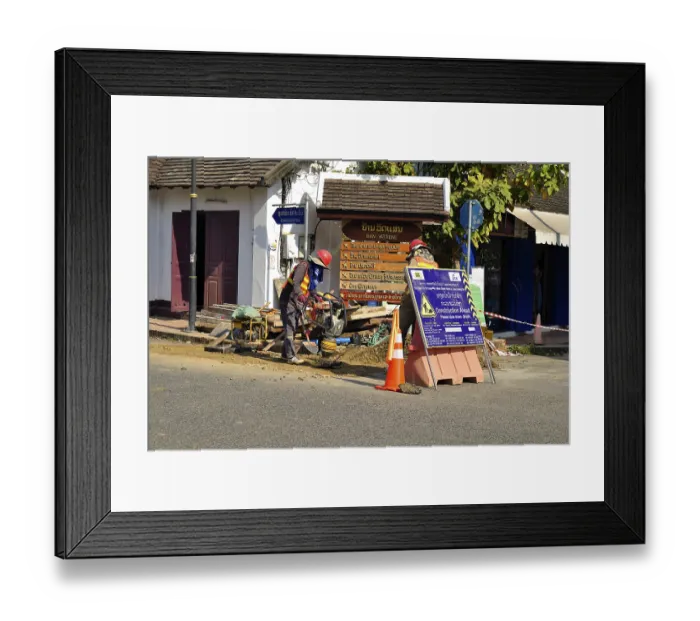 Framed Print : Construction work on the water supply in Sisavangvong Road Framed Print : Construction work on the water supply in Sisavangvong Road