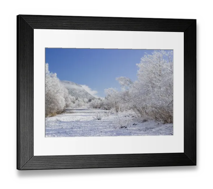 Framed Print : Isar valley in winter at temperatures of minus 18 degrees Celsius
