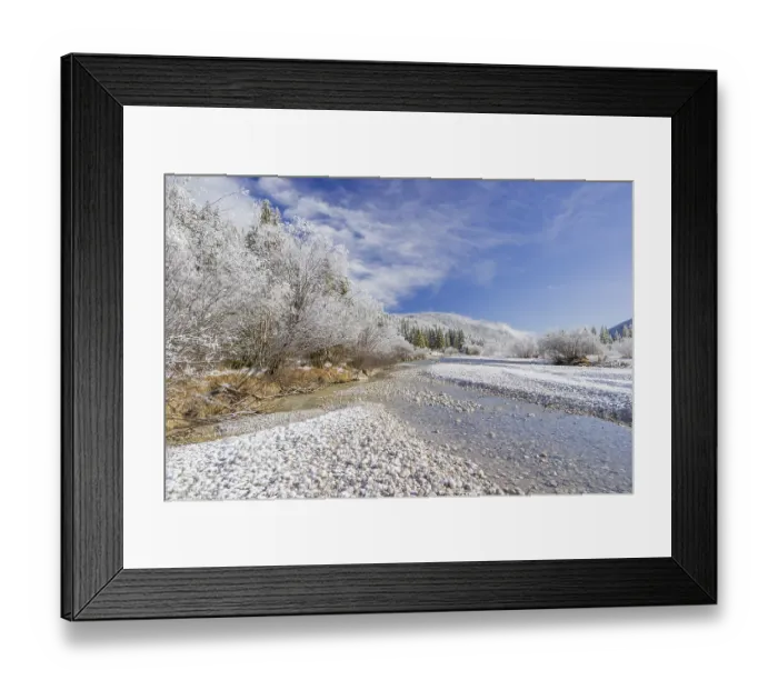 Framed Print : Isar valley in winter at temperatures of minus 18 degrees Celsius