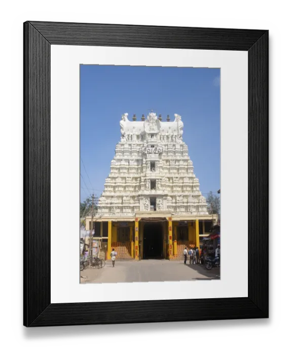 Framed Print : Richly decorated Gopuram of Ramanathswami temple
