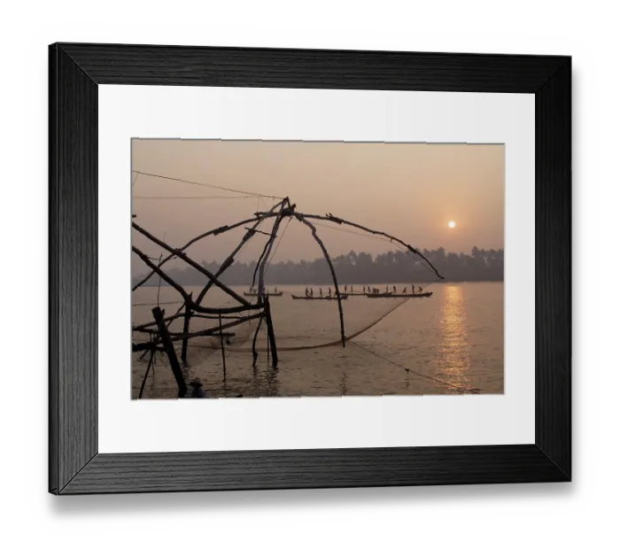 Framed Print : Chinese fishing net on the backwaters of Kodungallur