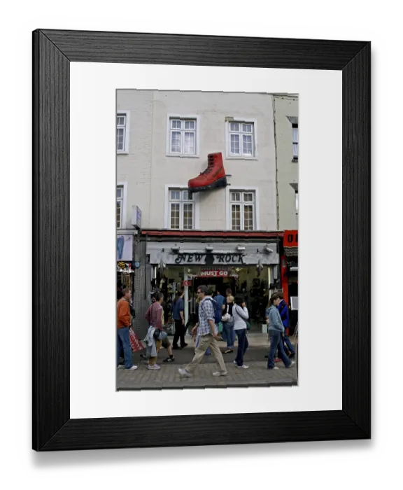 Framed Print : Shoe store in Camden town market