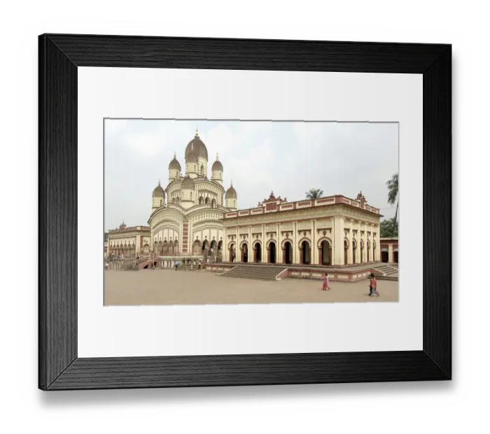 Framed Print : Dakshineshwar Kali Temple classic bengali hut style built in 1847 surrounded by twelve Shiva temples