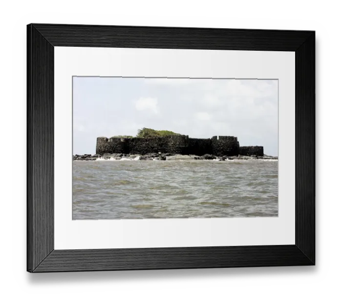 Framed Print : A 16th century Uderi fort built by Chhatrapati Shivaji Maharaj in Raigad district of Maharashtra