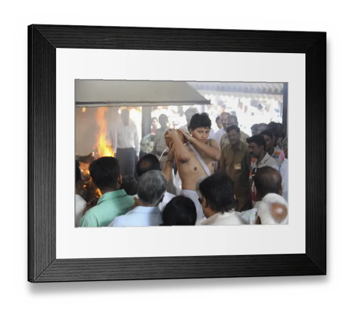 Framed Print : Son Akash at funeral of Anti Terrorism Squad Chief Hemant Karkare killed by terrorist attack in Bombay Mumbai