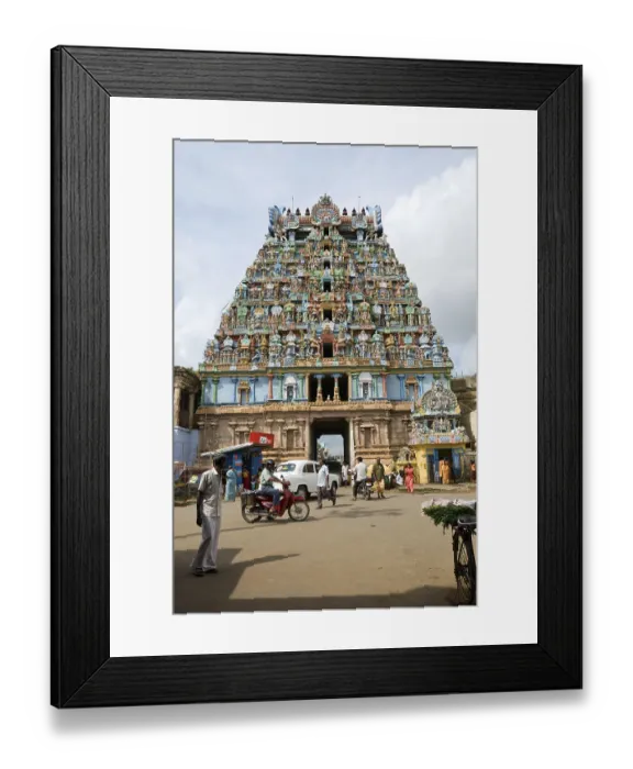 Framed Print : West tower of jambukeshwara temple in Thiruvanaikaval