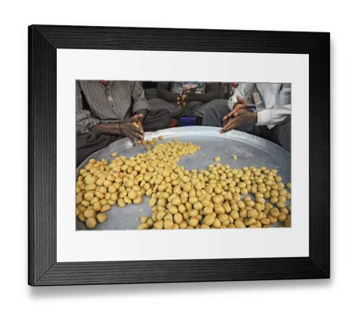 Framed Print : Men making pedas, Kolhapur, Maharashtra, India