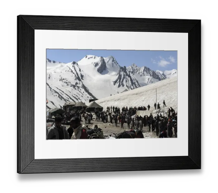 Framed Print : Pilgrim, mahagunas pass, amarnath yatra