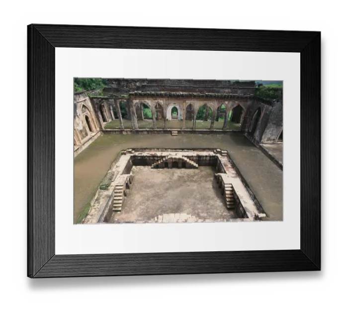 Framed Print : 15thc Afghan architecture, Mandu