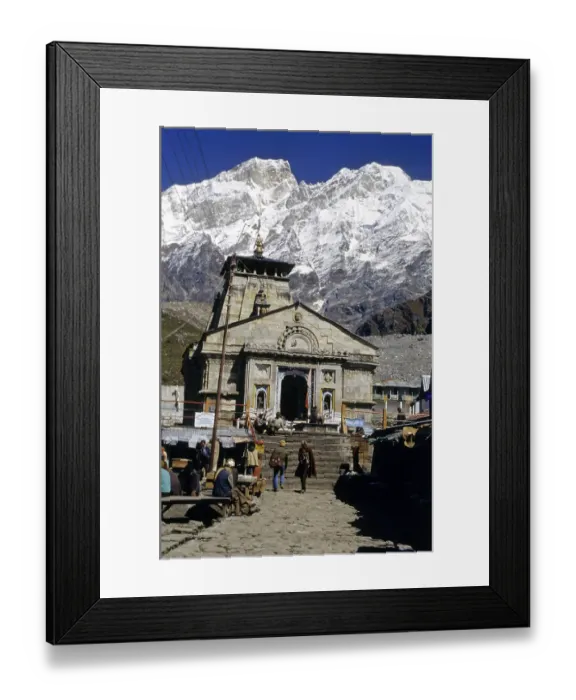 Framed Print : Kedarnath temple surrounded by snow covered peaks