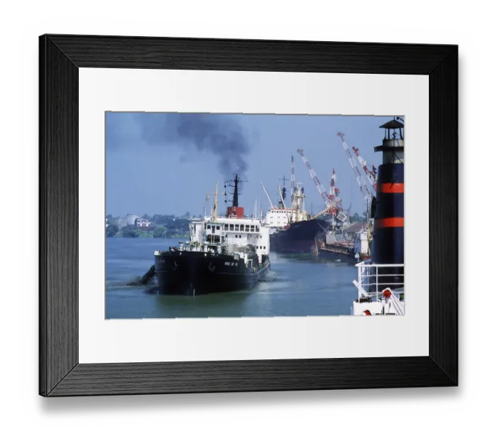 Framed Print : Shipping