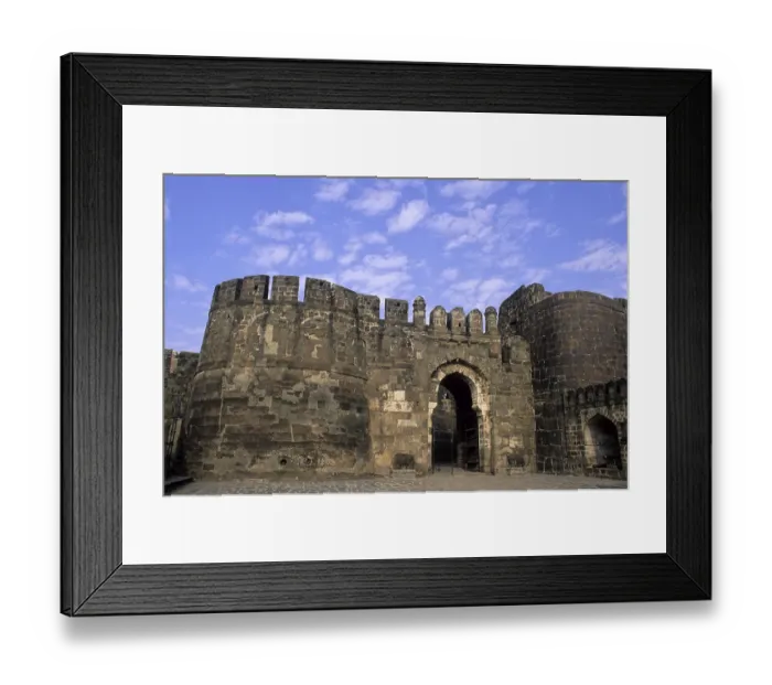 Framed Print : Massive Fortification and Main Entrance Of Daulatabad Fort Framed Print : Massive Fortification and Main Entrance Of Daulatabad Fort