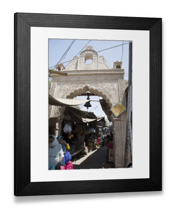 Framed Print : Rangeshwar mahadev temple, mathura