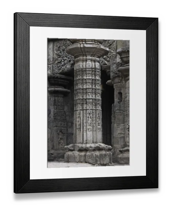 Framed Print : Carved pillar in Iyeshwareshware Shiva temple