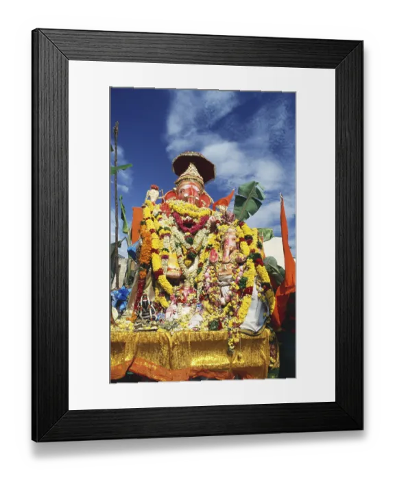 Framed Print : Ganesh ganpati festival, immersion of elephant headed god idol