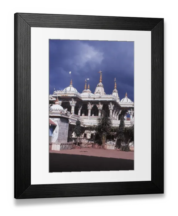 Framed Print : Exterior View of Swaminarayan Temple Framed Print : Exterior View of Swaminarayan Temple