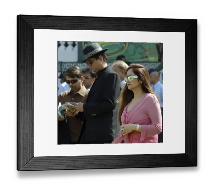 Framed Print : People at Mahalaxmi Race Course Framed Print : People at Mahalaxmi Race Course