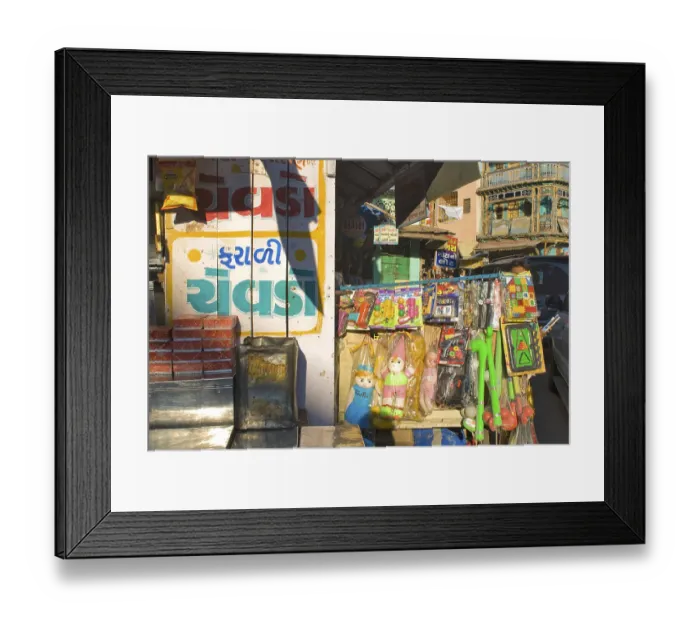 Framed Print : Roadside stalls at Dakor temple near Anand
